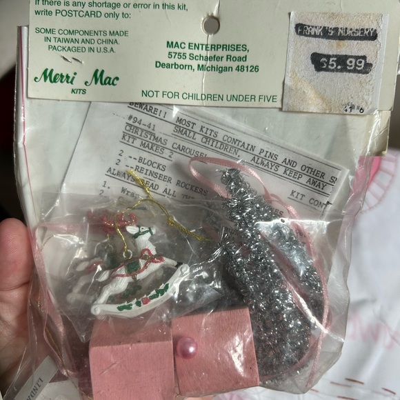4/$50 Pink Christmas 1970 Carousel Ornament craft kit 🥰 - Picture 4 of 6